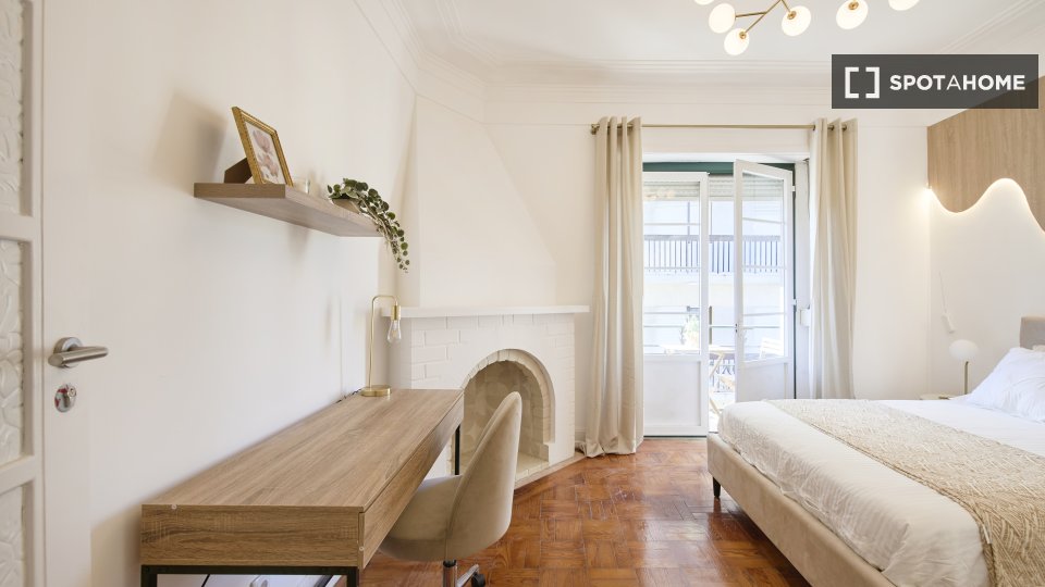 Double room Lisbon, 4 beds — photo 7