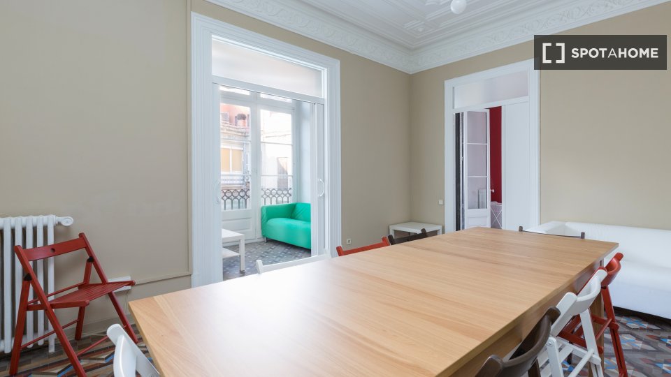 Double room Barcelona, 9 beds, 175m² — photo 15