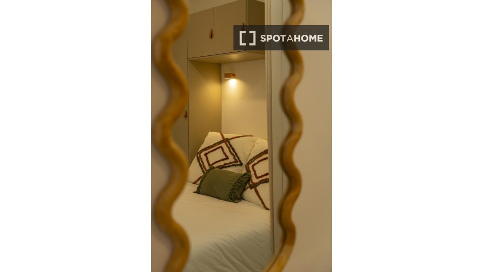 Apartment Lisbon, 1 bed — photo 2