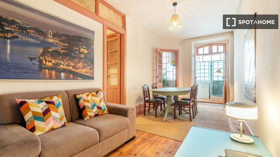 Apartment Porto, 3 beds, 90m² — photo 15