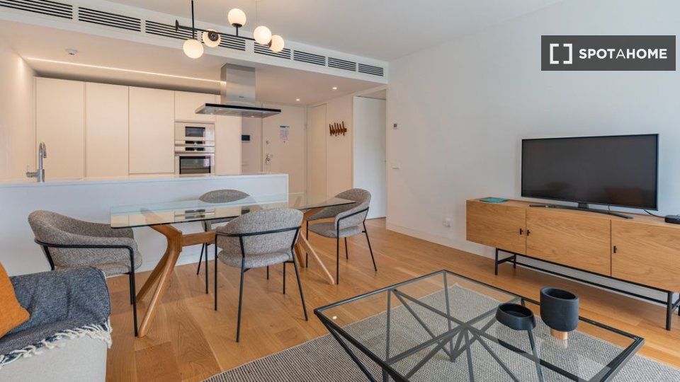 Apartment Lisbon, 1 bed — photo 16
