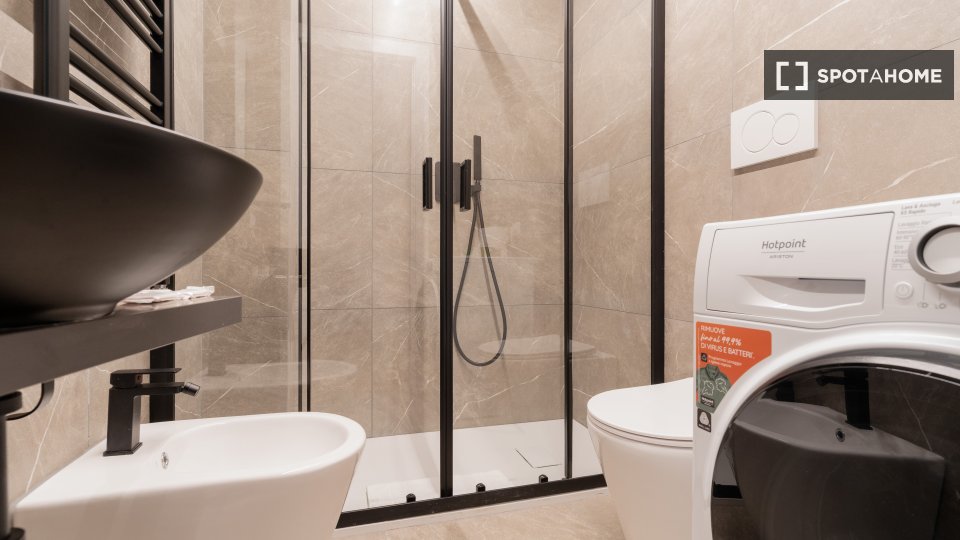 Apartment Milan, 2 beds, 60m² — photo 3