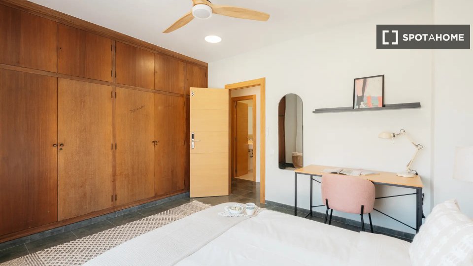 Double room Valencia, 8 beds — photo 11