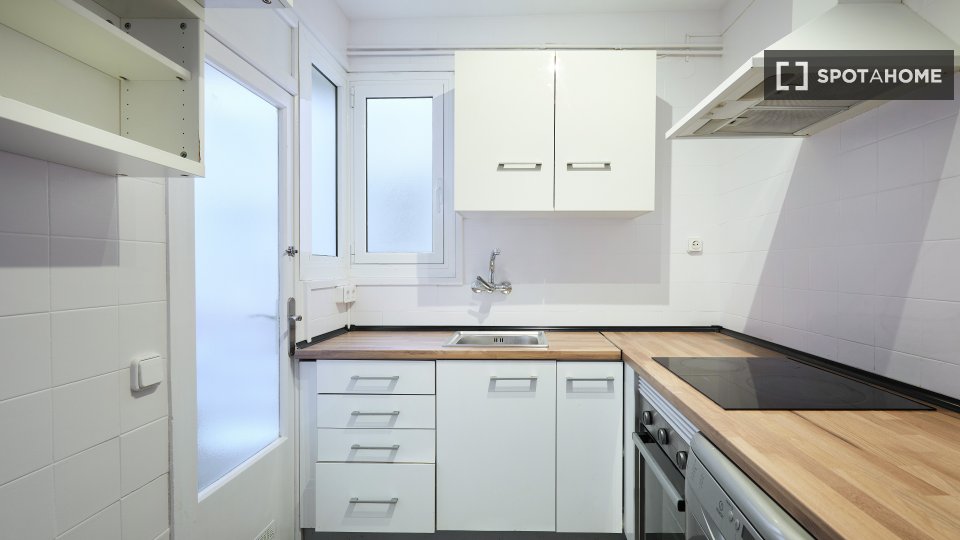 Apartment Barcelona, 3 beds, 82m² — photo 19