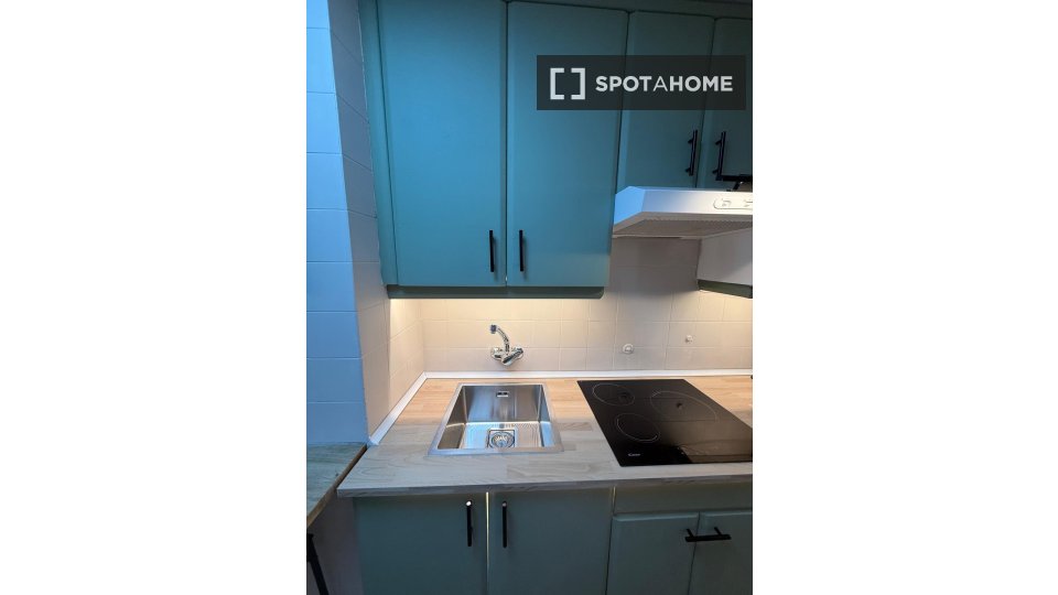 Double room Madrid, 4 beds — photo 7