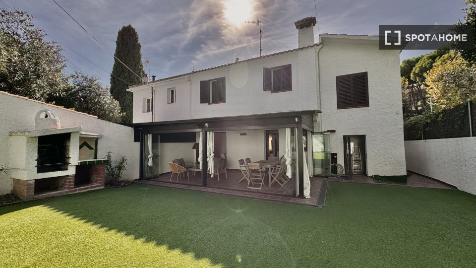 Apartment Barcelona, 5 beds, 200m² — photo 5