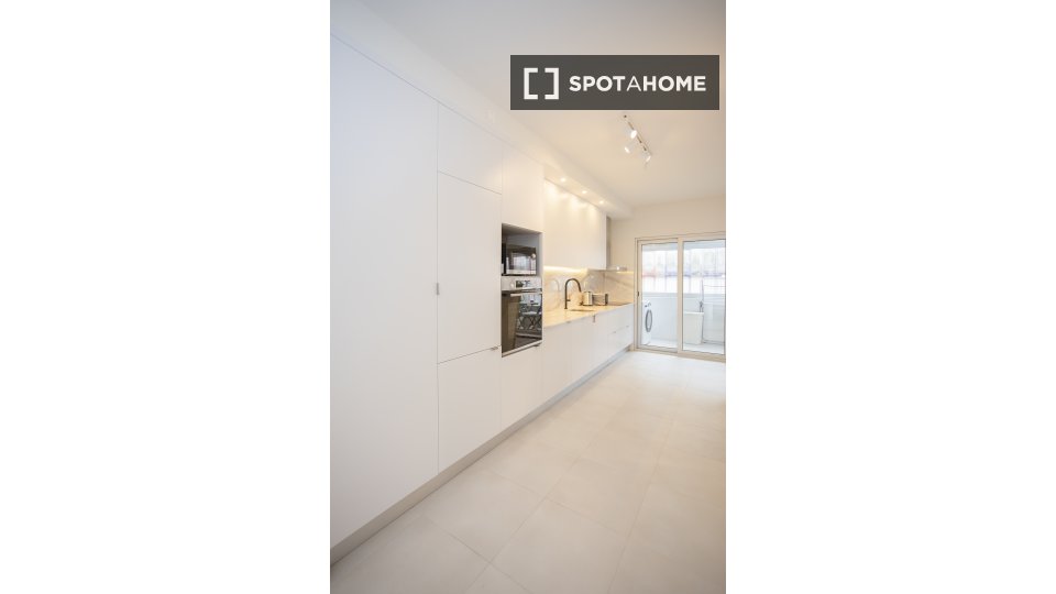 Apartment Porto, 3 beds, 115m² — photo 11