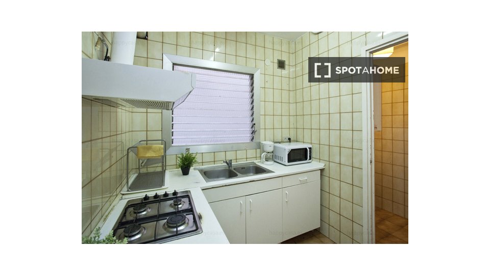 Double room Barcelona, 10 beds — photo 32