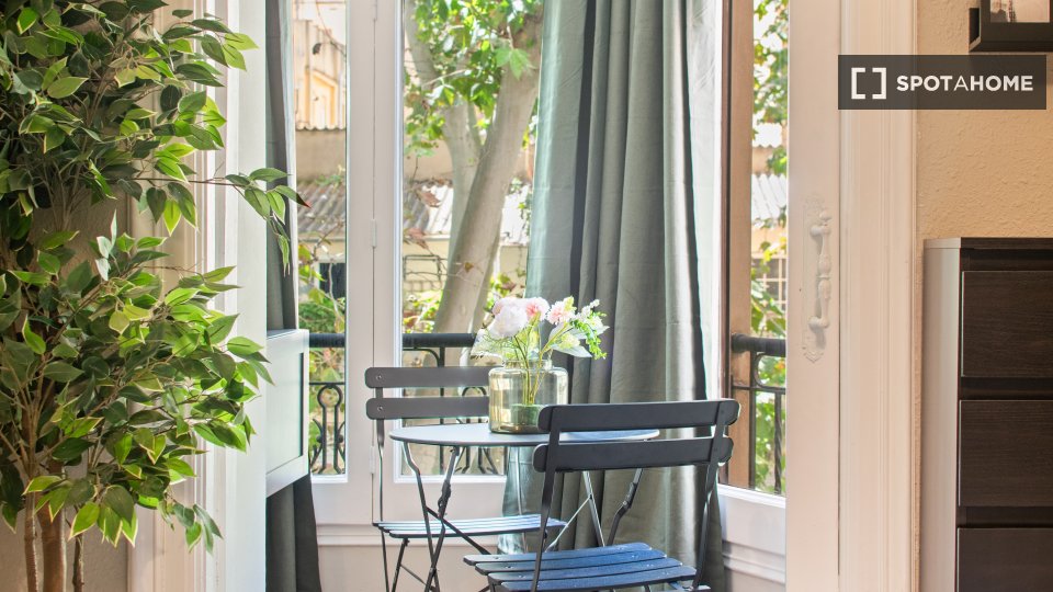 Double room Barcelona, 6 beds, 190m² — photo 13