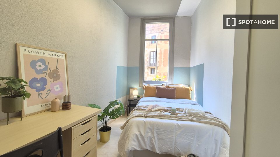 Double room Barcelona, 8 beds, 180m² — photo 10