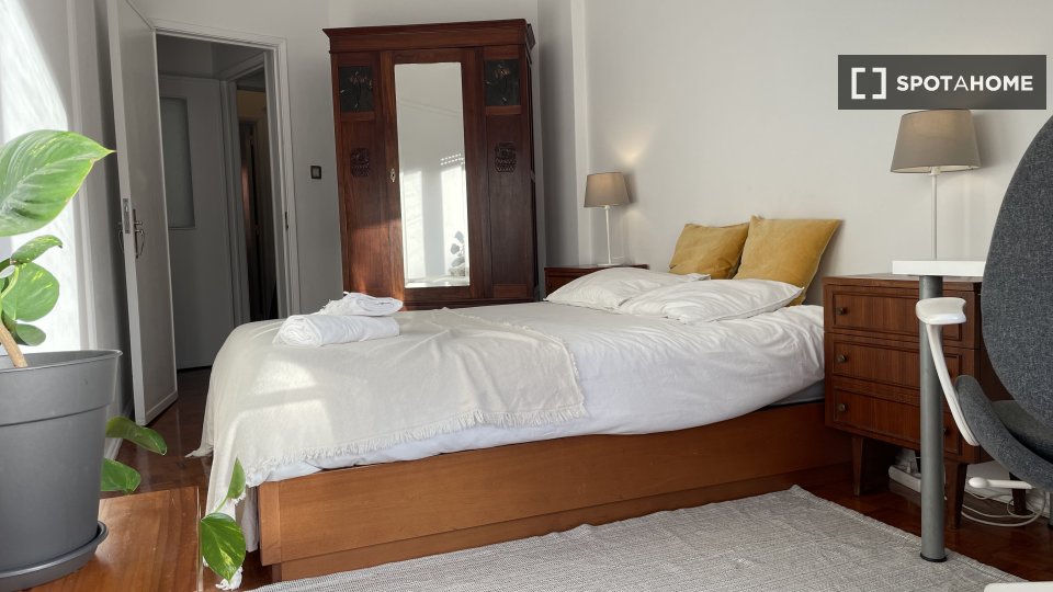 Double room Lisbon, 4 beds, 100m² — photo 3
