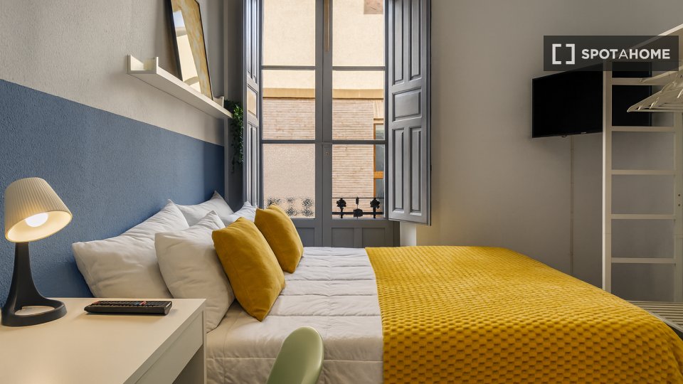 Double room Granada, 6 beds, 160m² — photo 28