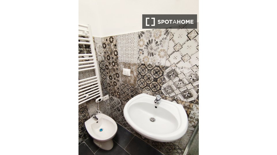 Double room Bologna, 8 beds, 150m² — photo 17