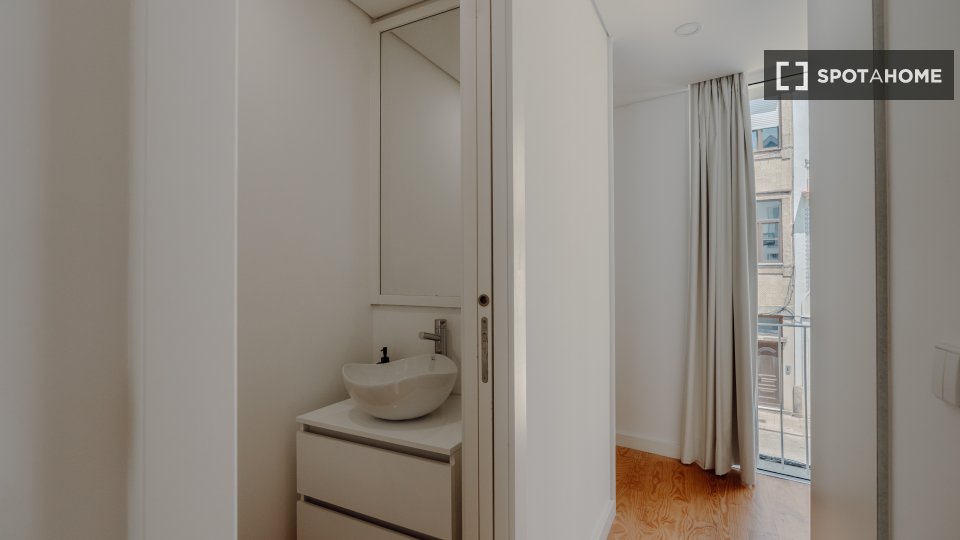 Apartment Porto, 1 bed, 100m² — photo 18