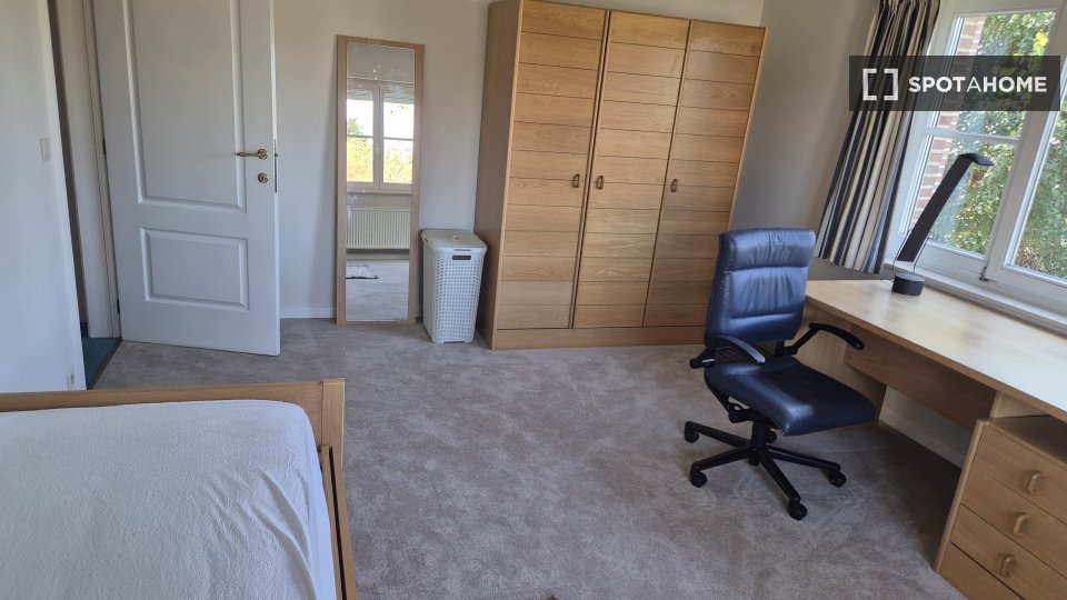 Double room Brussels, 5 beds — photo 22