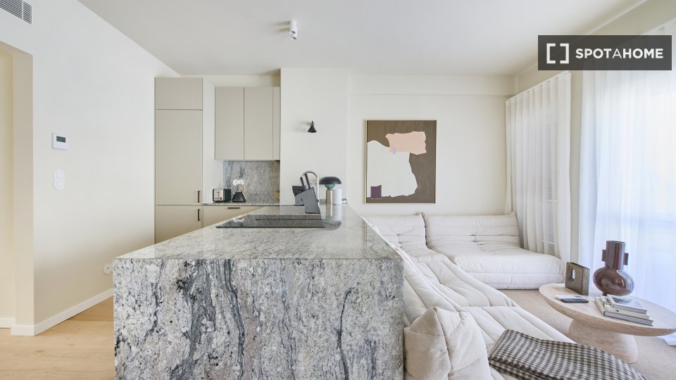 Apartment Lisbon, 1 bed — photo 15