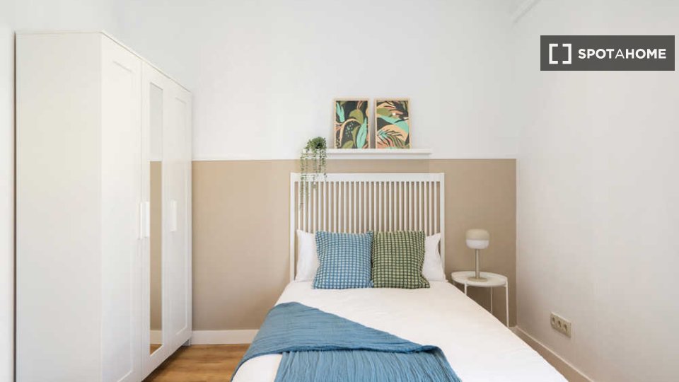 Double room Madrid, 8 beds — photo 38