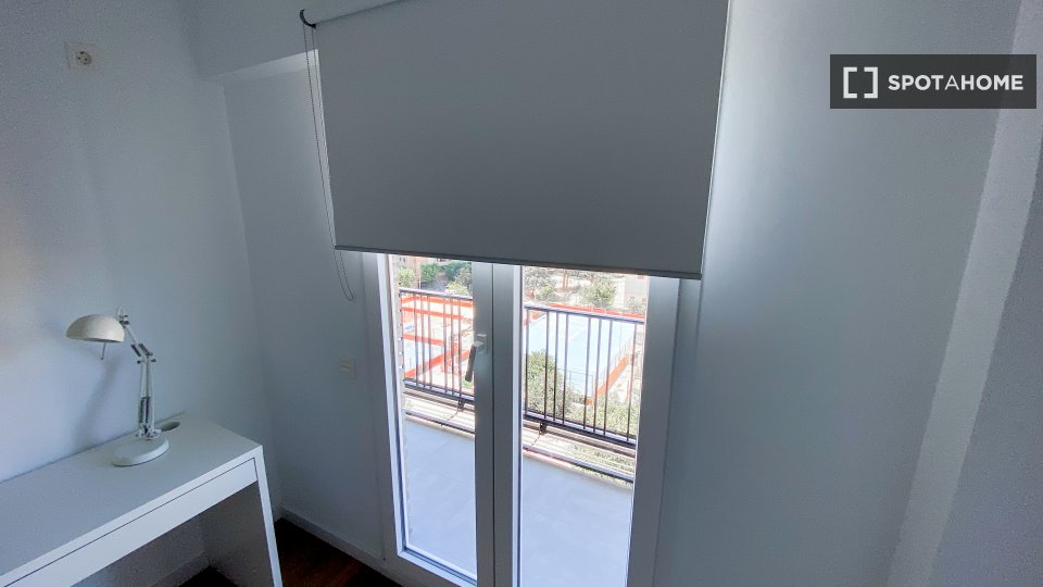 Double room Valencia, 5 beds, 110m² — photo 6