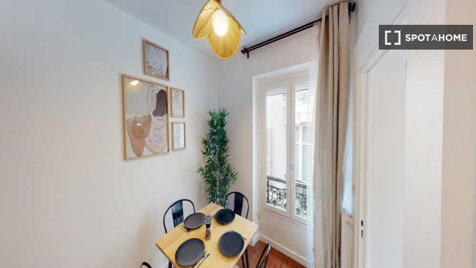 Double room Paris, 4 beds, 90m² — photo 14