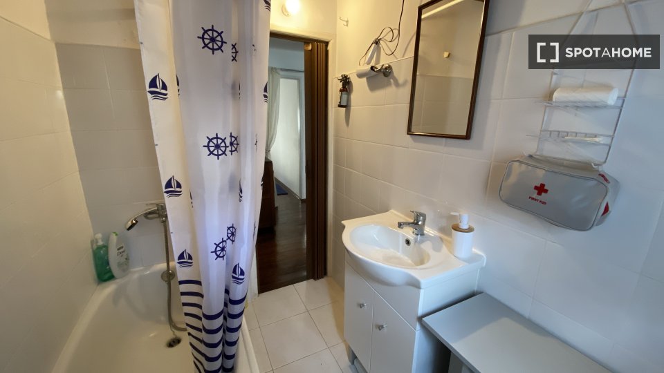 Apartment mono Lisbon, 35m² — photo 9
