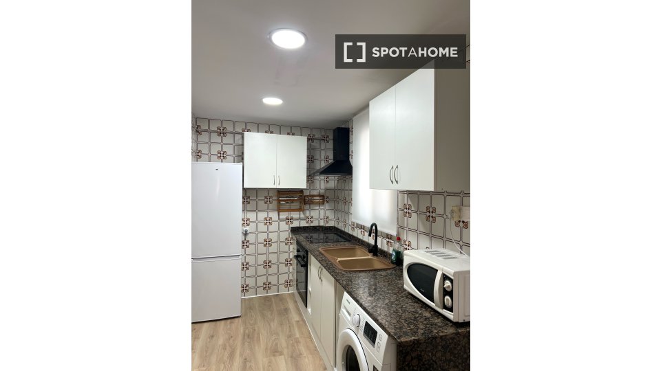 Apartment Valencia, 3 beds, 71m² — photo 5