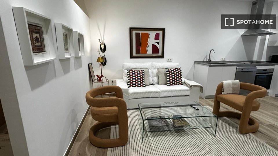 Apartment Seville, 1 bed, 67m² — photo 7