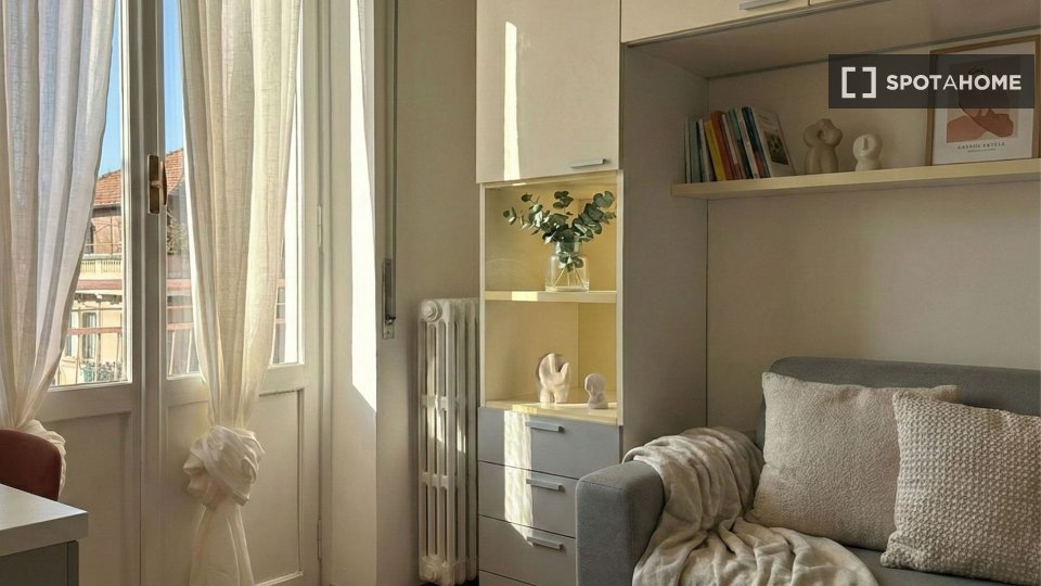 Apartment mono Milan, 35m² — photo 2