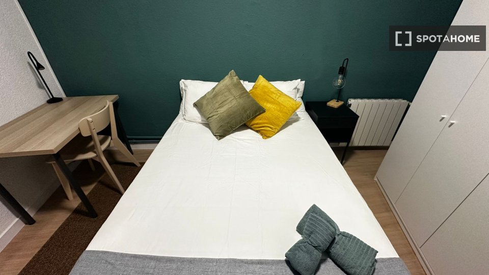 Double room Madrid, 7 beds, 160m² — photo 2