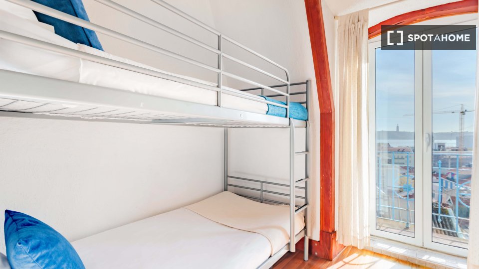 Apartment Lisbon, 3 beds — photo 7