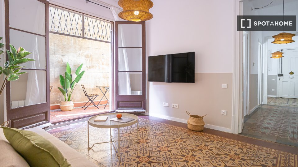 Double room Barcelona, 4 beds, 90m² — photo 9