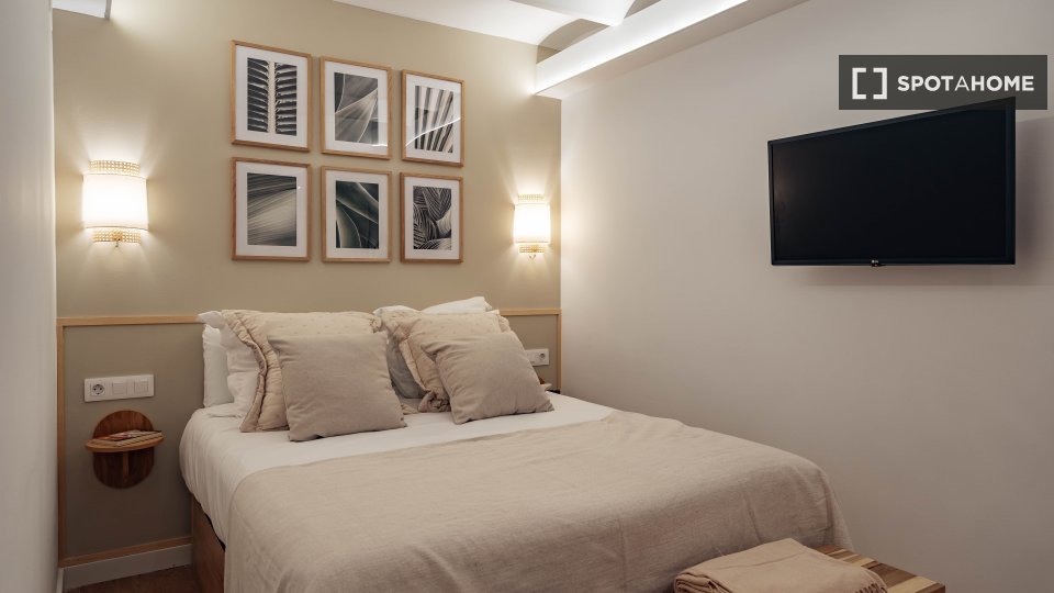 Apartment Barcelona, 1 bed, 65m² — photo 19