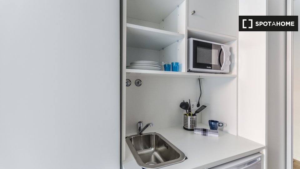 Apartment mono Lisbon, 16m² — photo 4