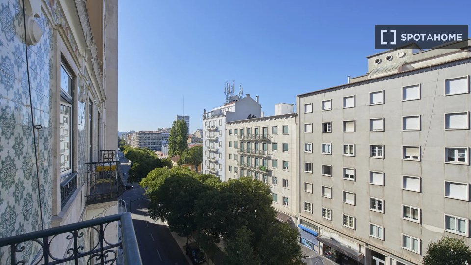 Double room Lisbon, 6 beds — photo 5