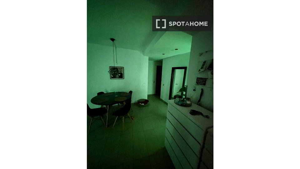 Double room Palma_De_Mallorca, 2 beds, 83m² — photo 4