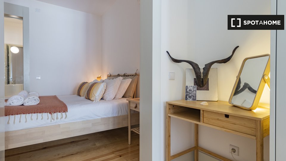 Apartment Lisbon, 1 bed — photo 16