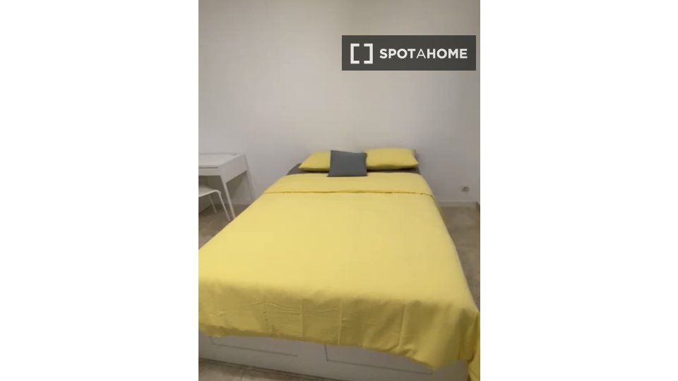 Double room Madrid, 3 beds, 100m² — photo 2