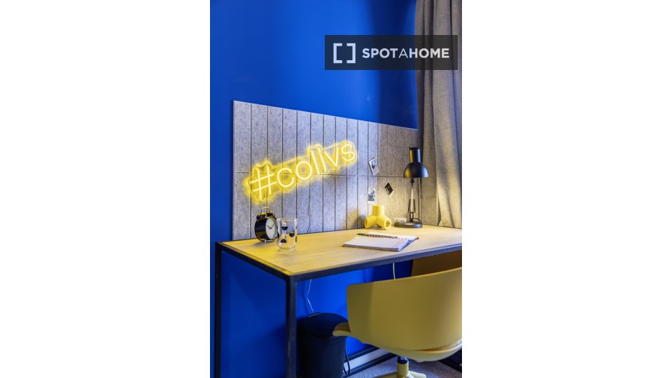 Double room Madrid, 7 beds, 157m² — photo 3