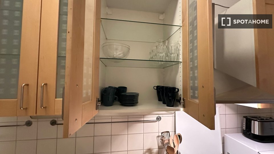 Double room Frankfurt, 3 beds, 22m² — photo 2