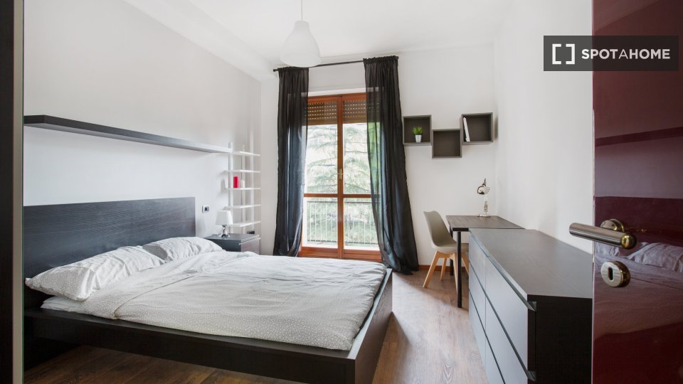 Double room Milan, 6 beds, 141m² — photo 1