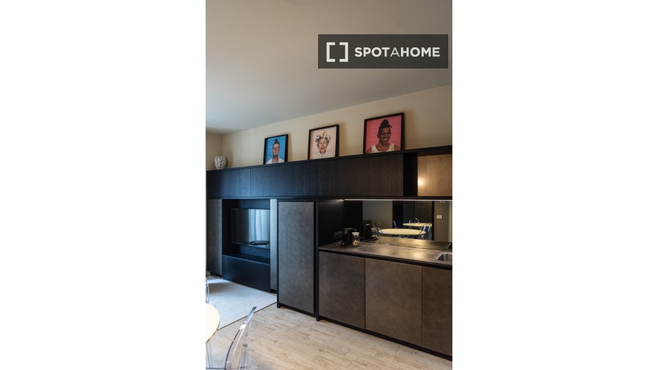 Apartment Milan, 1 bed, 49m² — photo 18