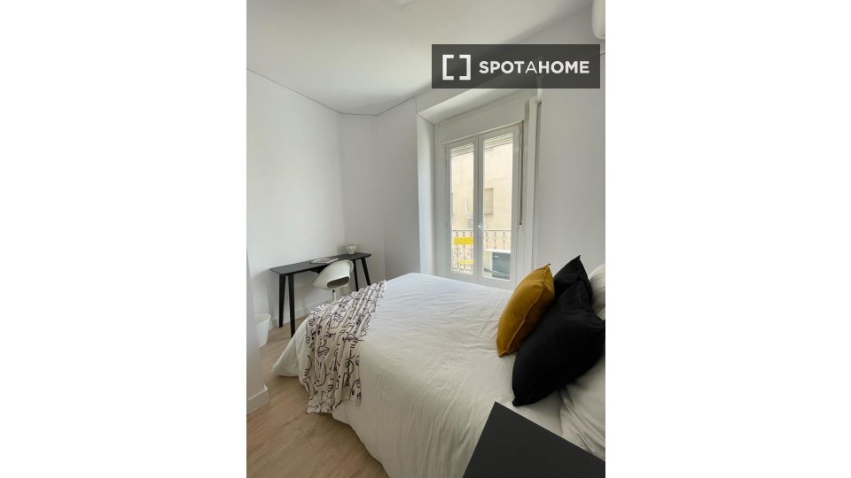 Double room Madrid, 9 beds — photo 9