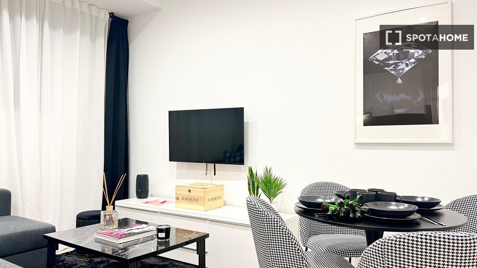 Apartment Milan, 1 bed — photo 7