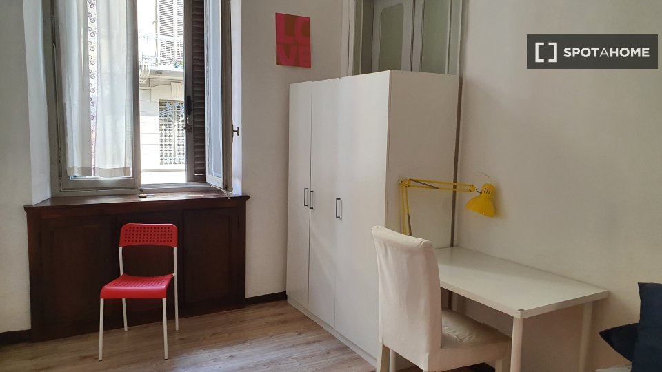Double room Turin, 5 beds, 156m² — photo 2