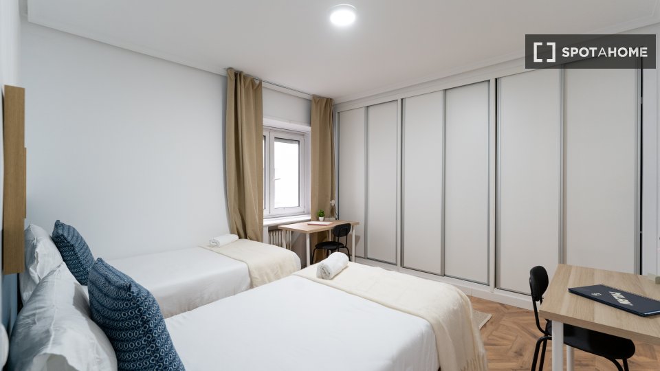 Habitación doble Madrid, 7 habitaciones — foto 5