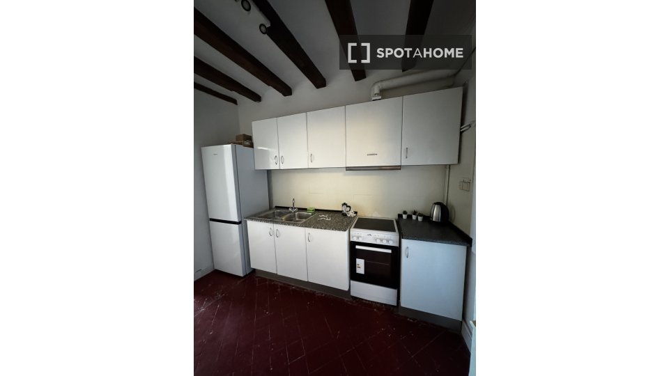 Double room Barcelona, 5 beds, 120m² — photo 16