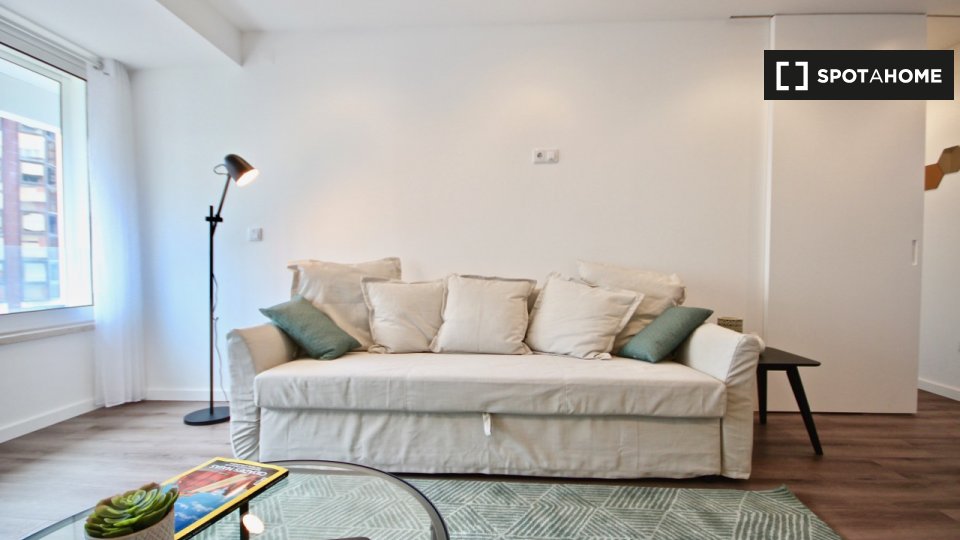 Apartment Lisbon, 1 bed — photo 7