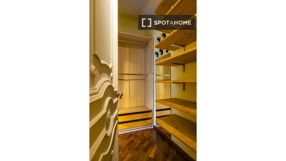 Apartment Naples, 1 bed, 50m² — photo 16