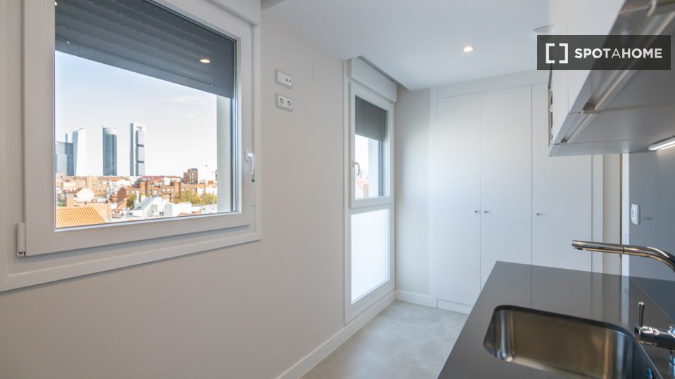 Apartment Madrid, 1 bed — photo 12