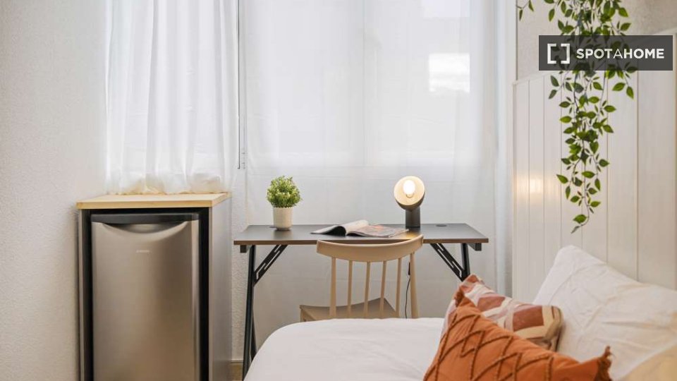 Double room Madrid, 25 beds — photo 10