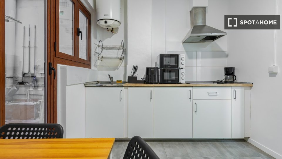 Habitación doble Valencia, 8 habitaciones — foto 56
